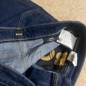 Hugo Boss Men's Dark Blue Relaxed Jeans